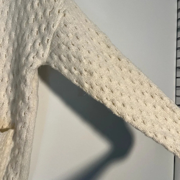 NWOT Bow Cardigan - Picture 2 of 3